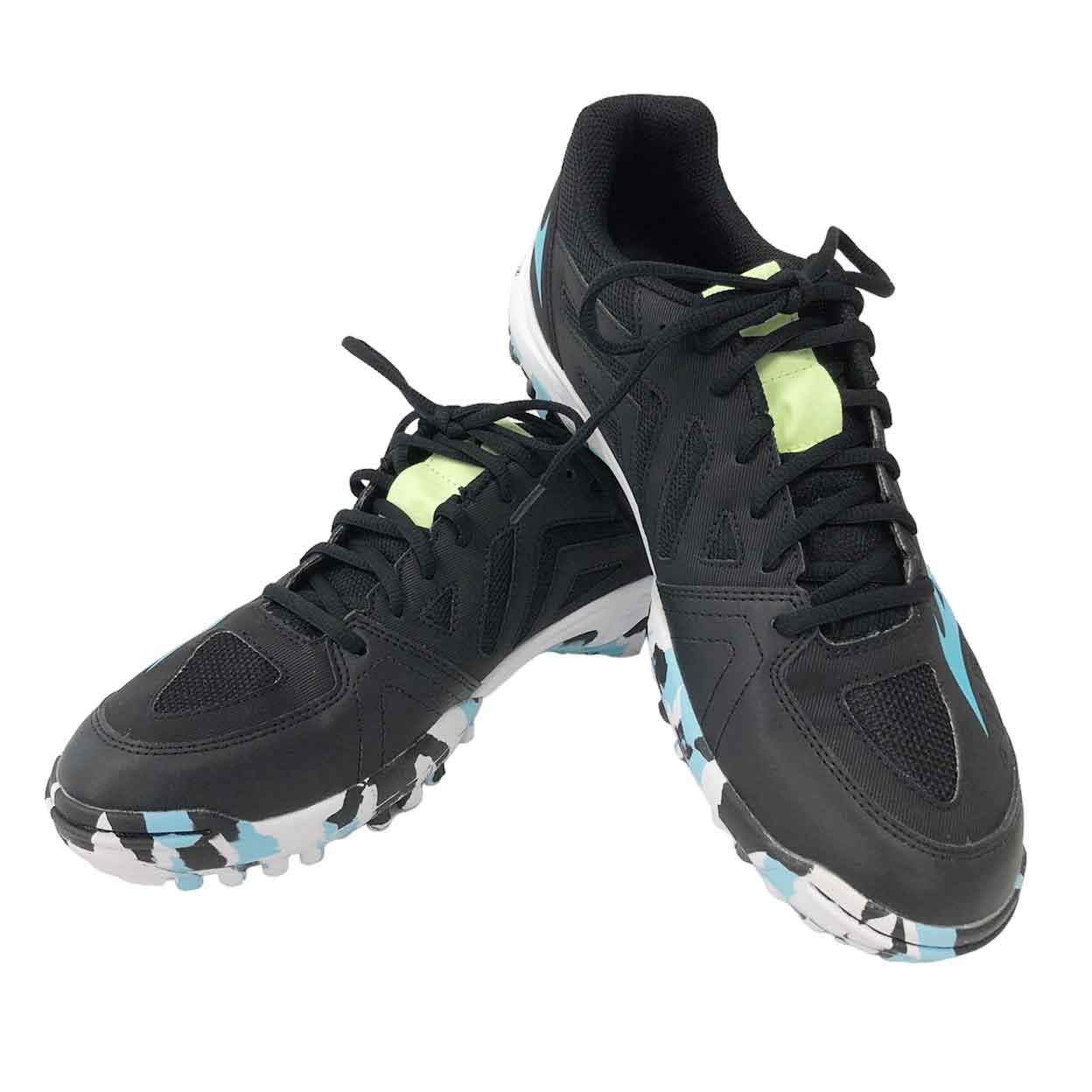 angled view of a pair of Mizuno Wave Lynx Turf Shoes